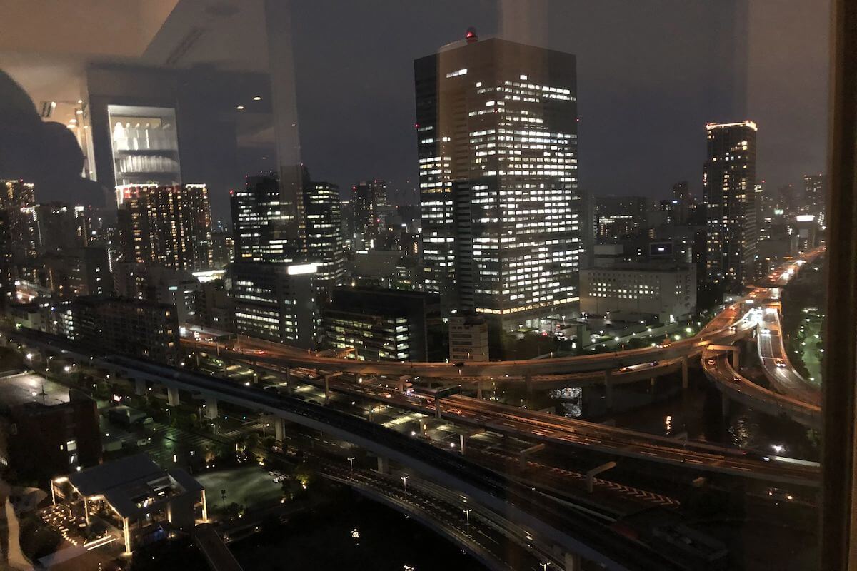 インターコンチネンタル東京ベイ　クラブラウンジの夜景